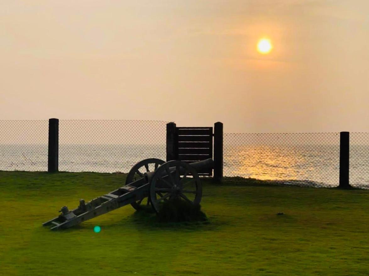 The Lighthouse Negombo Exterior foto