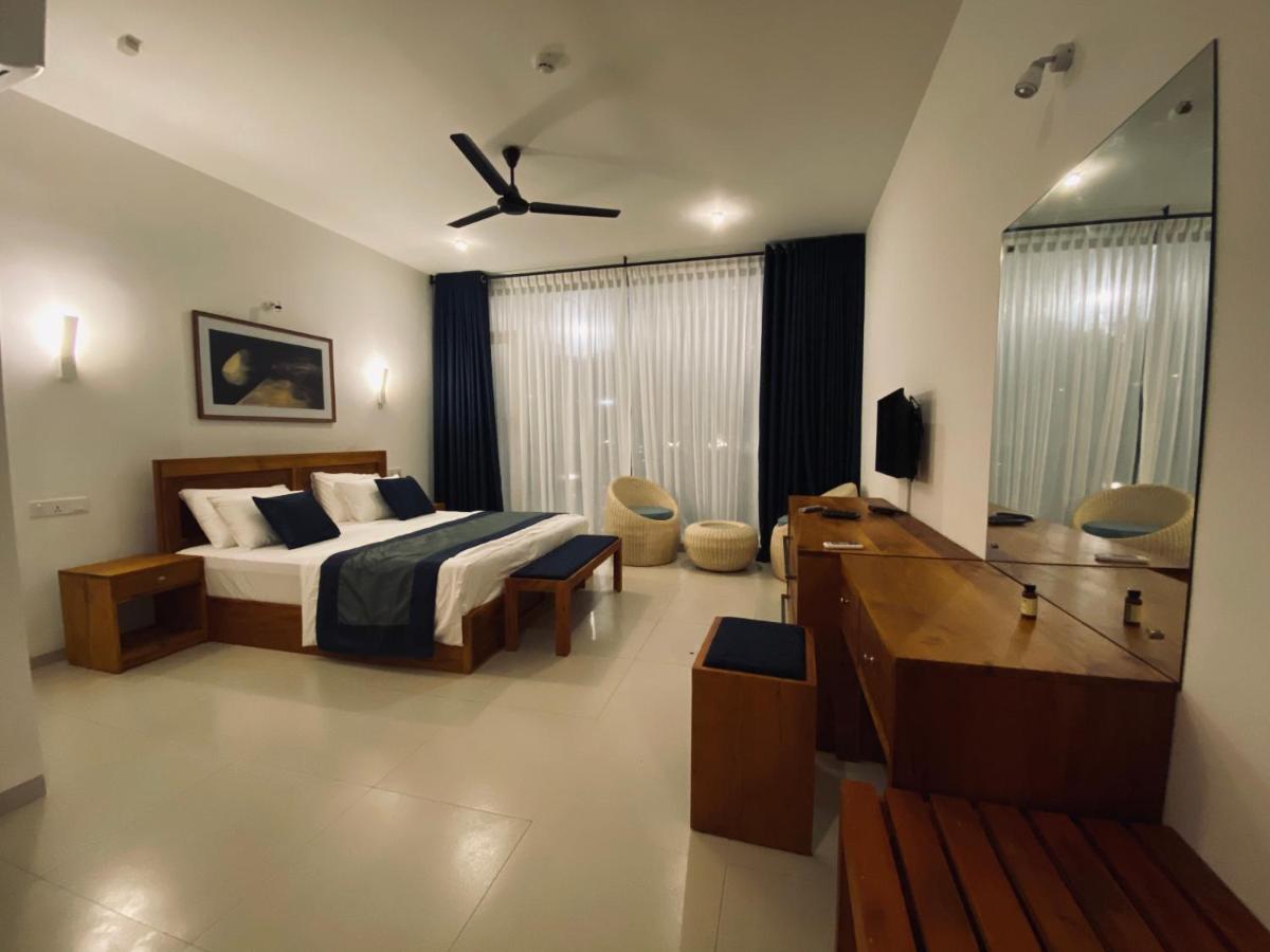 The Lighthouse Negombo Exterior foto